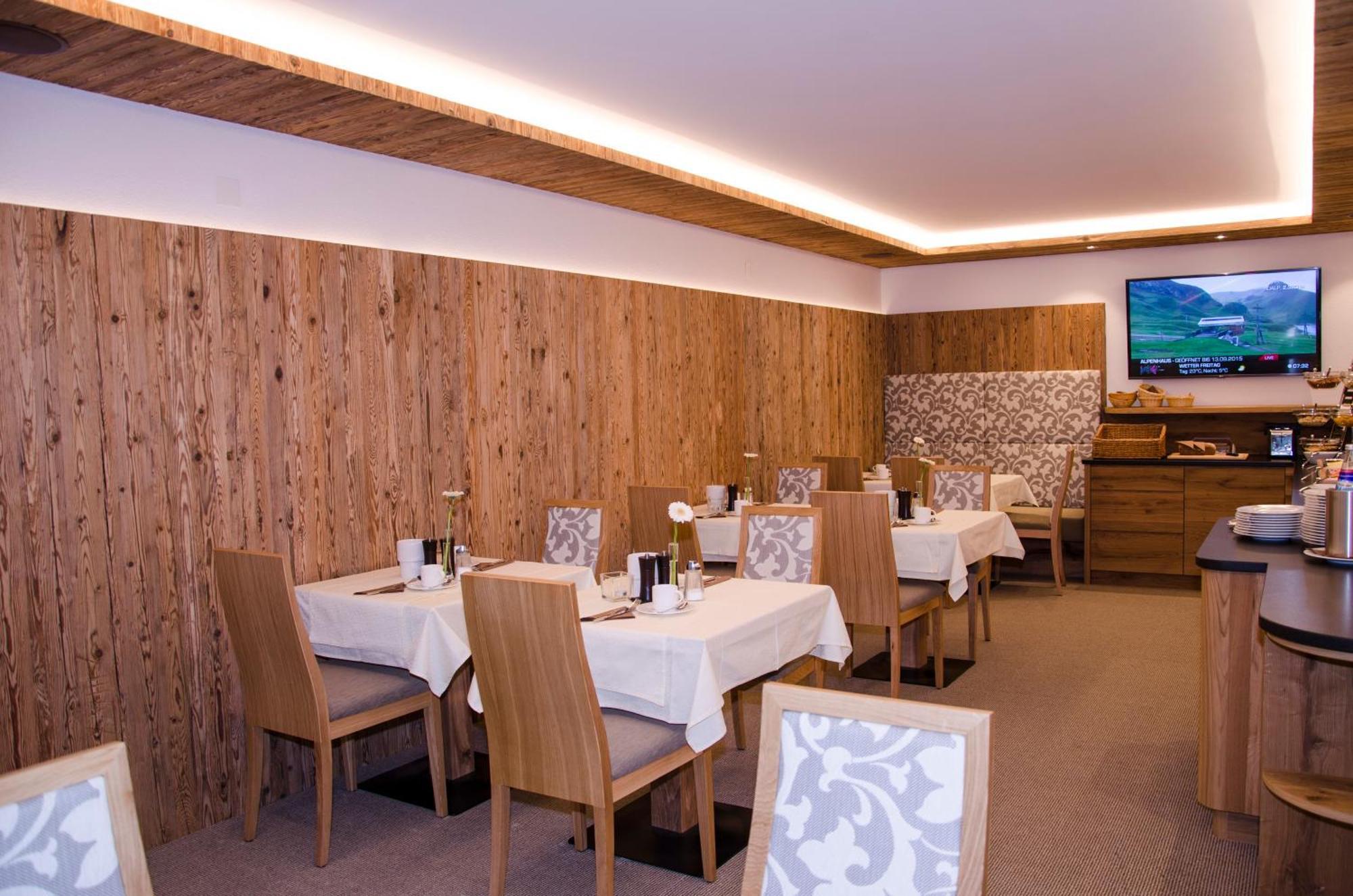 Hotel Garni Mirabell Ischgl Exteriör bild