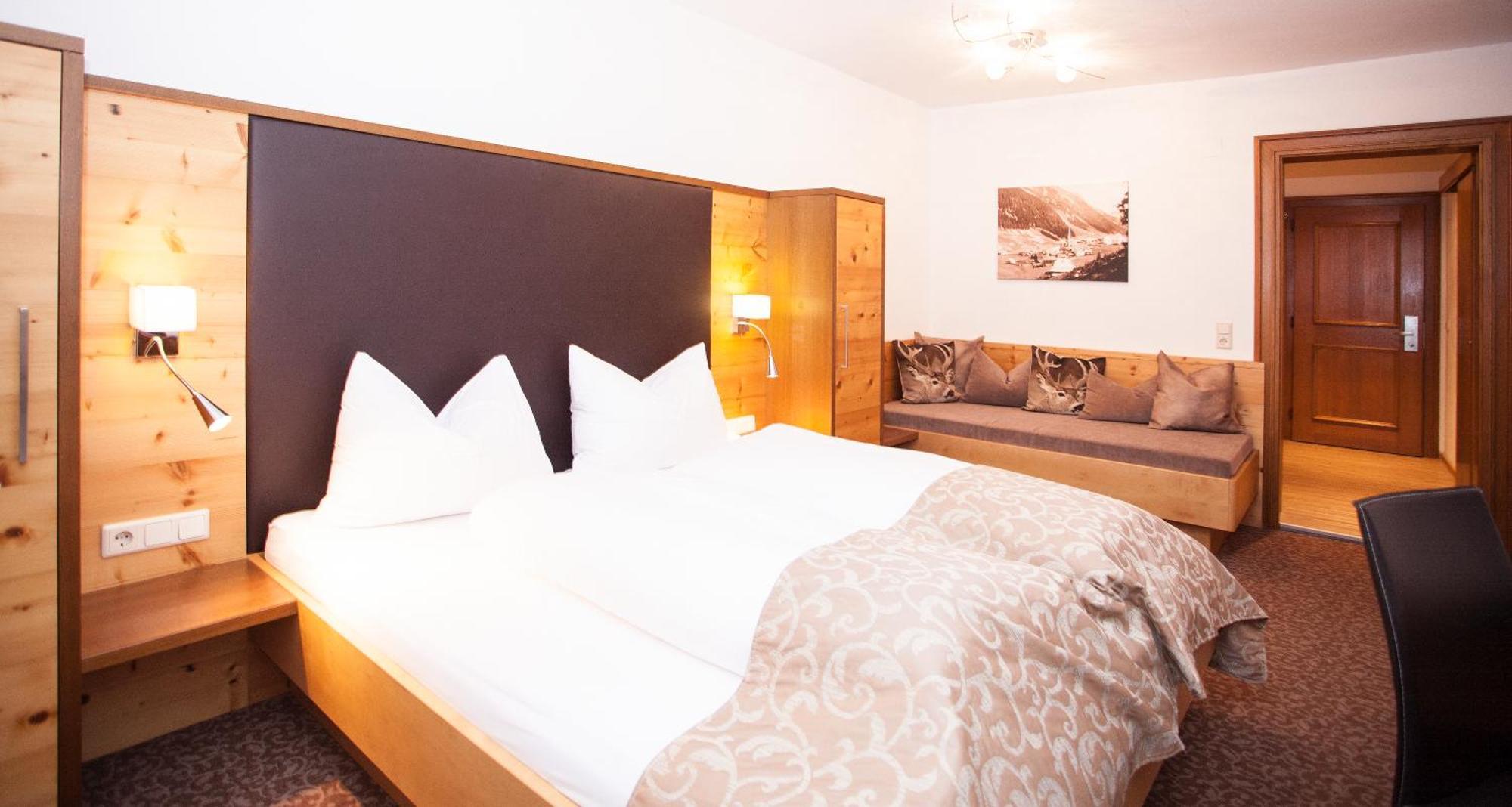 Hotel Garni Mirabell Ischgl Rum bild