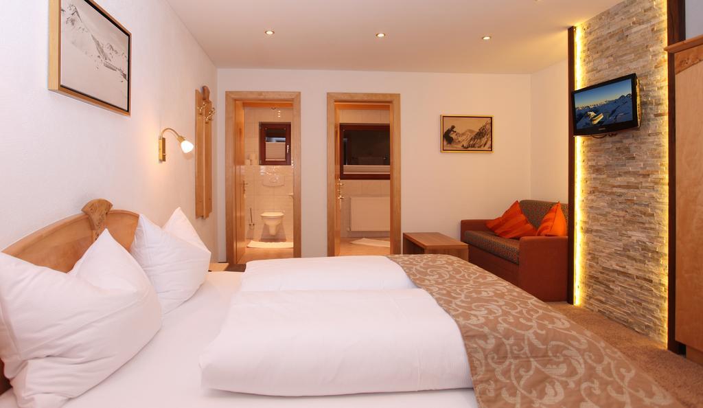 Hotel Garni Mirabell Ischgl Exteriör bild